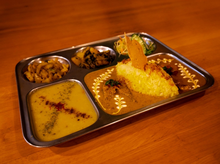 「SANGO」의 대표 메뉴 「Thali Set」