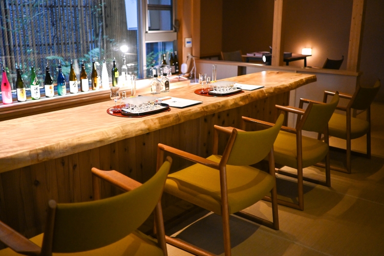 고민가를 개조한 소인수제의 프라이빗 공간