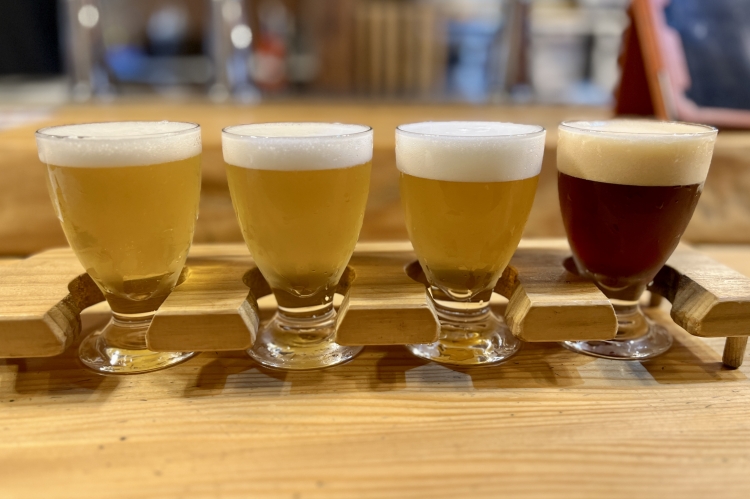 4종류의 맥주를 조금씩 맛볼 수 있는 「테이스팅 음료 비교 세트」