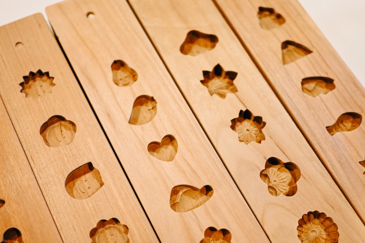세공이 베풀어진 「UCHU wagashi」의 목형